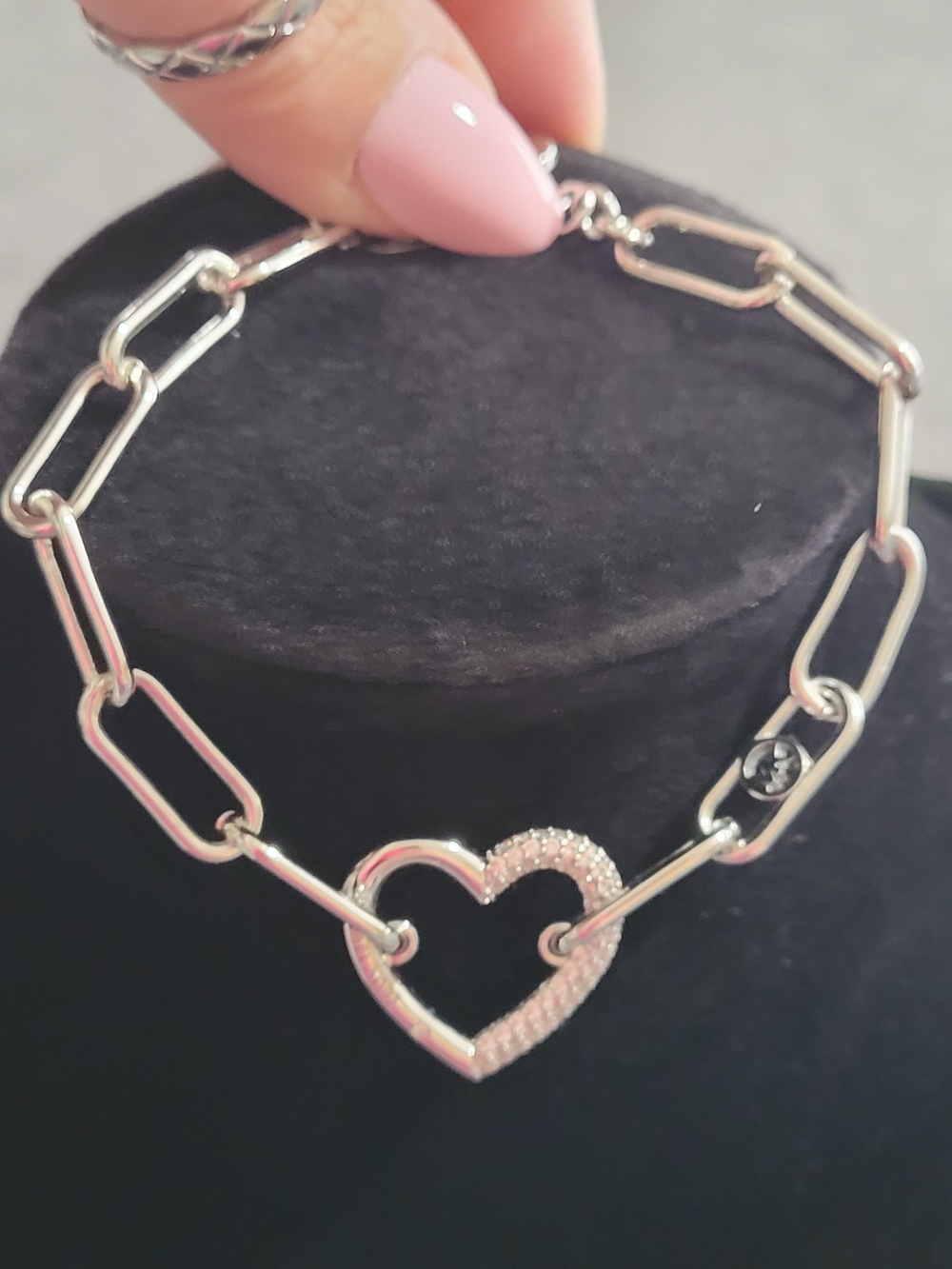 Michael Kors Silver-Tone Paperclip Bracelet with Paved Heart Charm